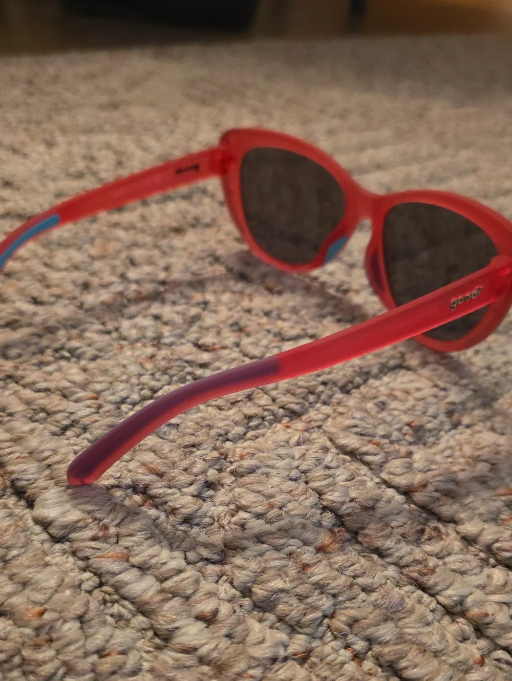 NIB Goodr Cateye Sunglasses Flamingo Couture